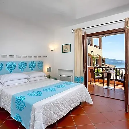 Capriccioli Hotel 4*