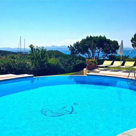 Capriccioli Hotel